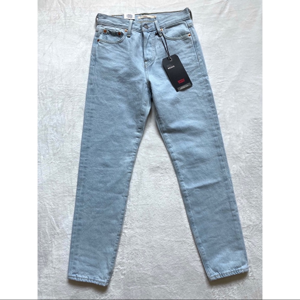 ❗️LAST CHANCE❗️ NWT Levi’s Wedgie Icon Ankle Jeans - Picture 4 of 14